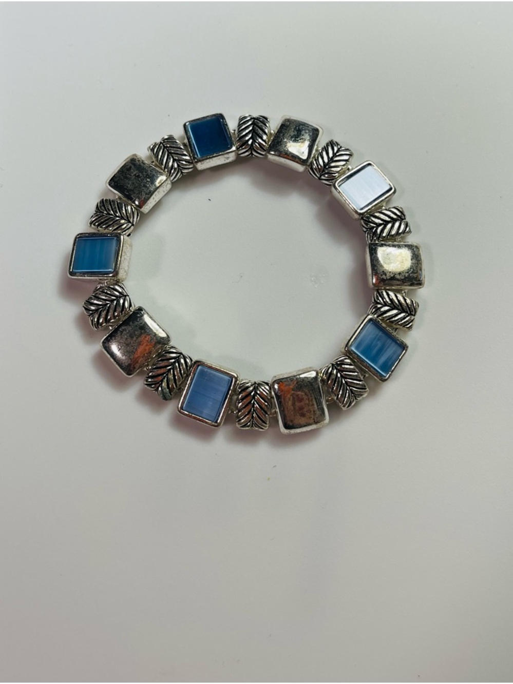 Vintage 90s Blue Square Crystal Stretch Bracelet in Silver Tone